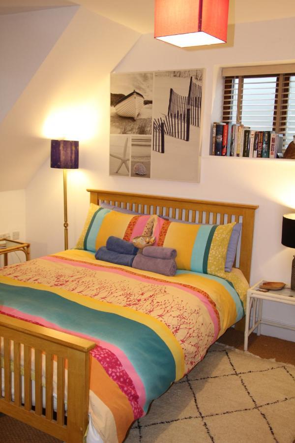 The Enclave Bed & Breakfast เวอร์ทิง ภายนอก รูปภาพ