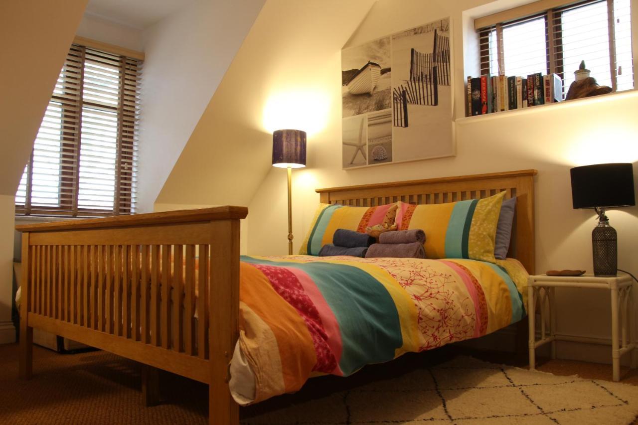 The Enclave Bed & Breakfast เวอร์ทิง ภายนอก รูปภาพ