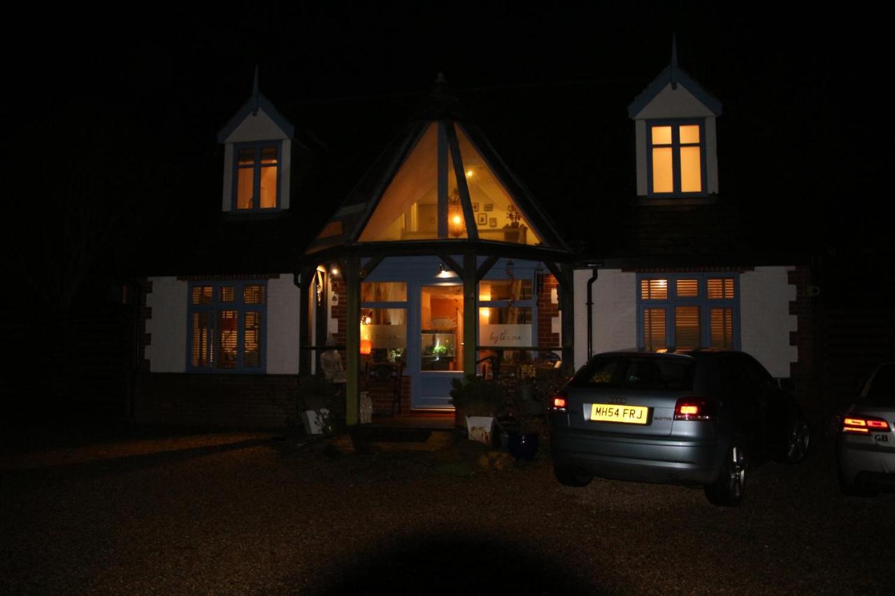 The Enclave Bed & Breakfast เวอร์ทิง ภายนอก รูปภาพ