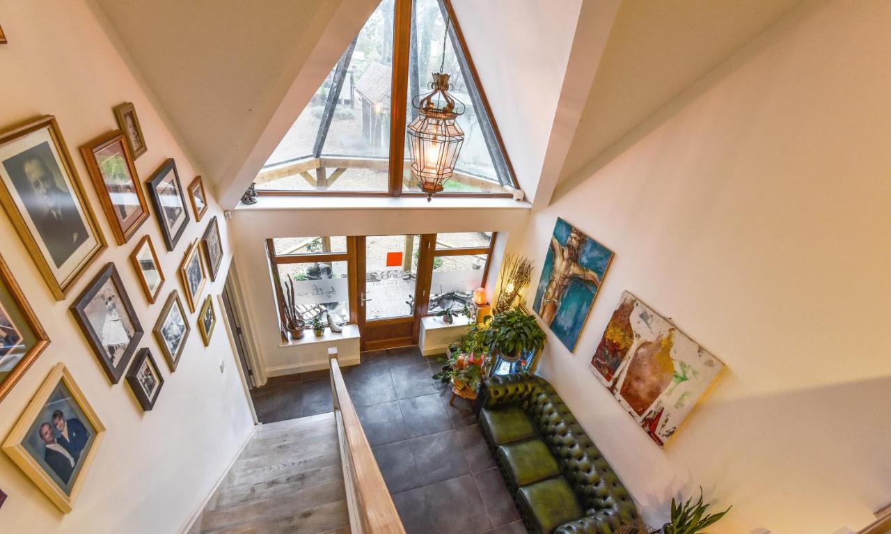The Enclave Bed & Breakfast เวอร์ทิง ภายนอก รูปภาพ