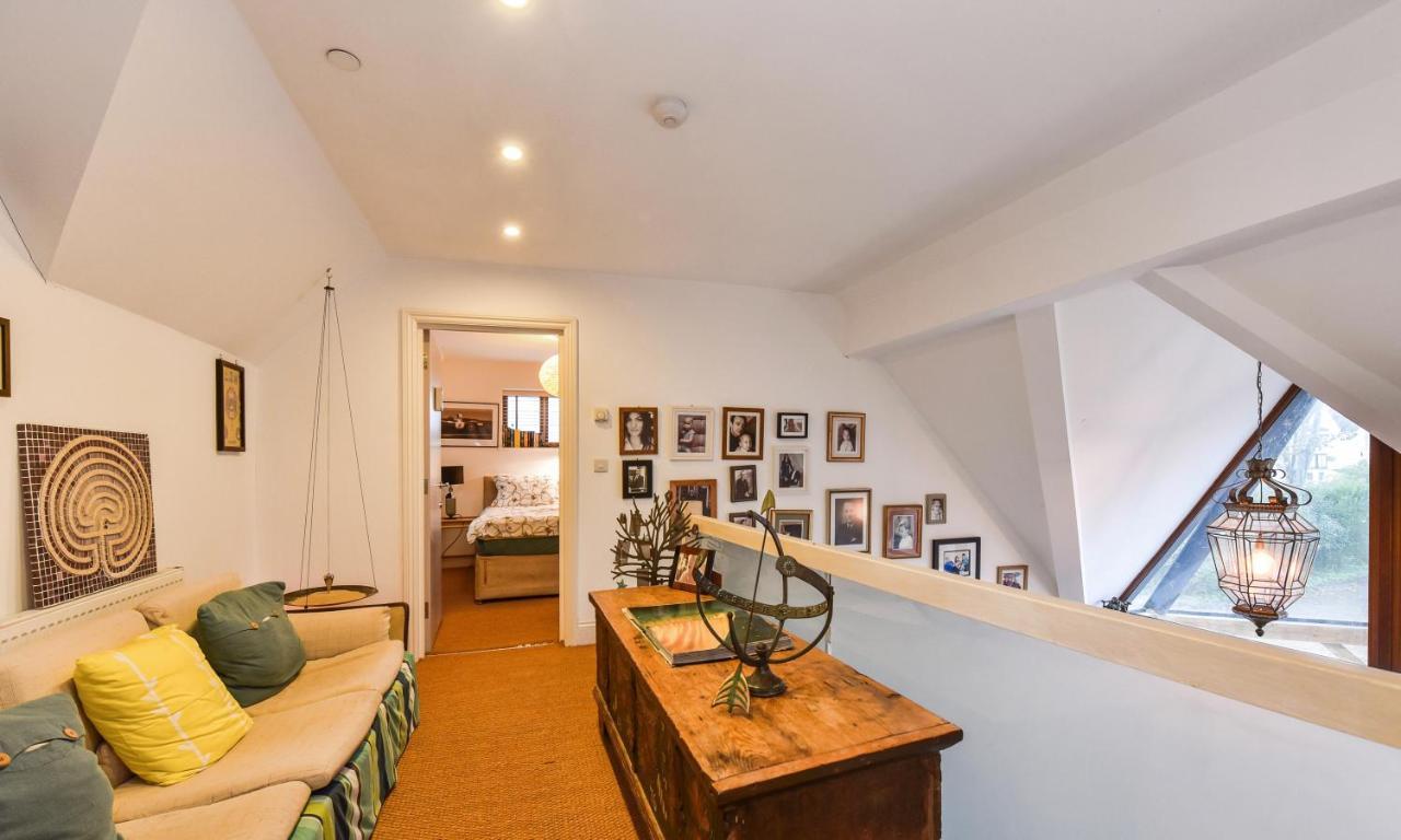 The Enclave Bed & Breakfast เวอร์ทิง ภายนอก รูปภาพ